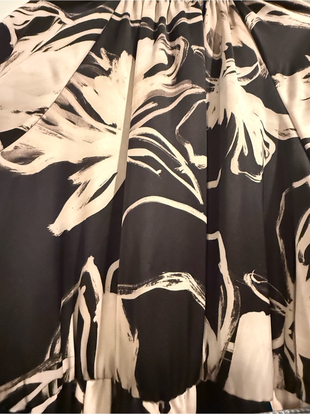 Donna Karan Black and Cream Floral Midi Dress SIZE 14 - Picture 3 of 8
